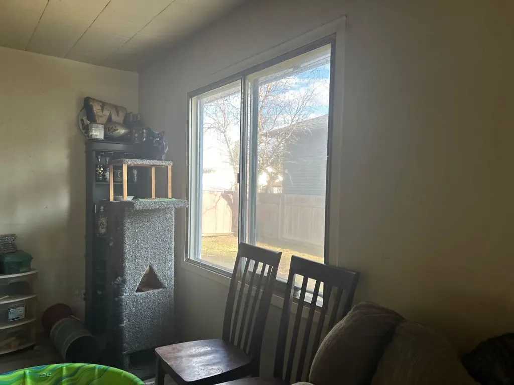 5013 53 Street Killam AB T0B 2L0