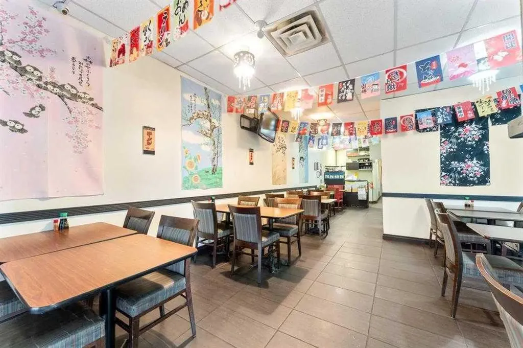 920 36 Street NE Calgary AB T2A 6L8