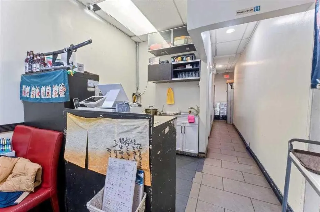 920 36 Street NE Calgary AB T2A 6L8