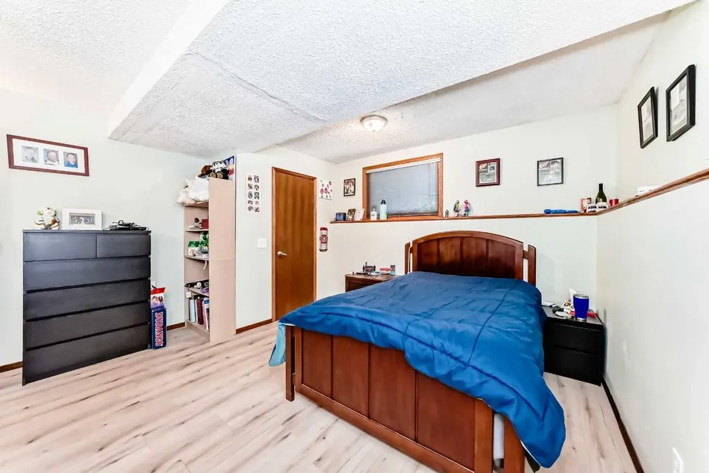 68 Harvest Oak Way NE Calgary AB T3K 3Y2
