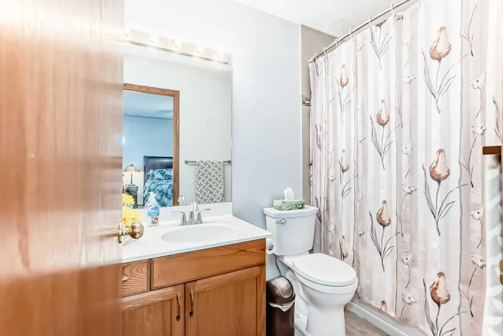 68 Harvest Oak Way NE Calgary AB T3K 3Y2