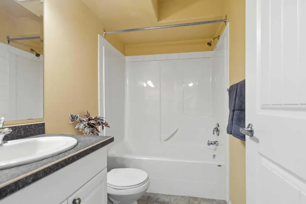 248B Grosbeak Way Fort Mcmurray AB T9K 0V9