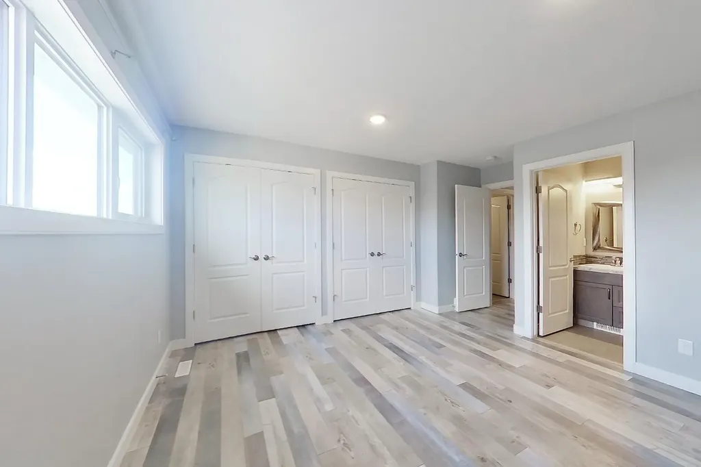 179 Aldergrove Avenue Fort Mcmurray AB T9J 1E6