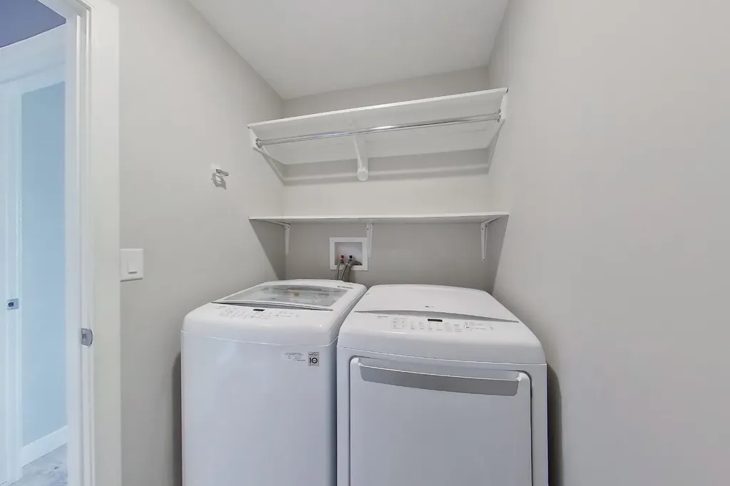 179 Aldergrove Avenue Fort Mcmurray AB T9J 1E6