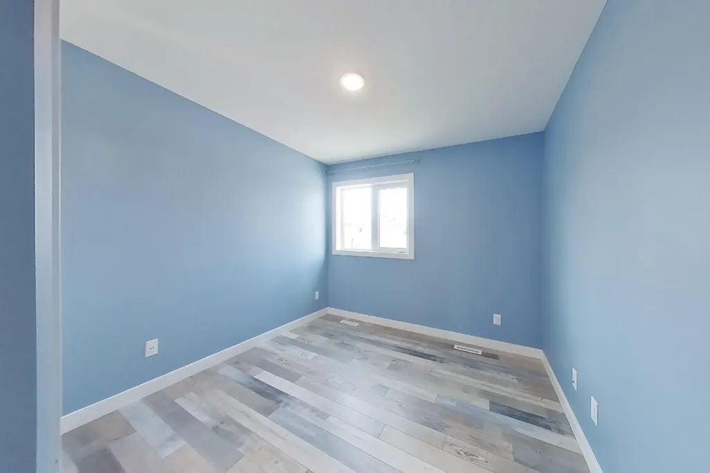 179 Aldergrove Avenue Fort Mcmurray AB T9J 1E6