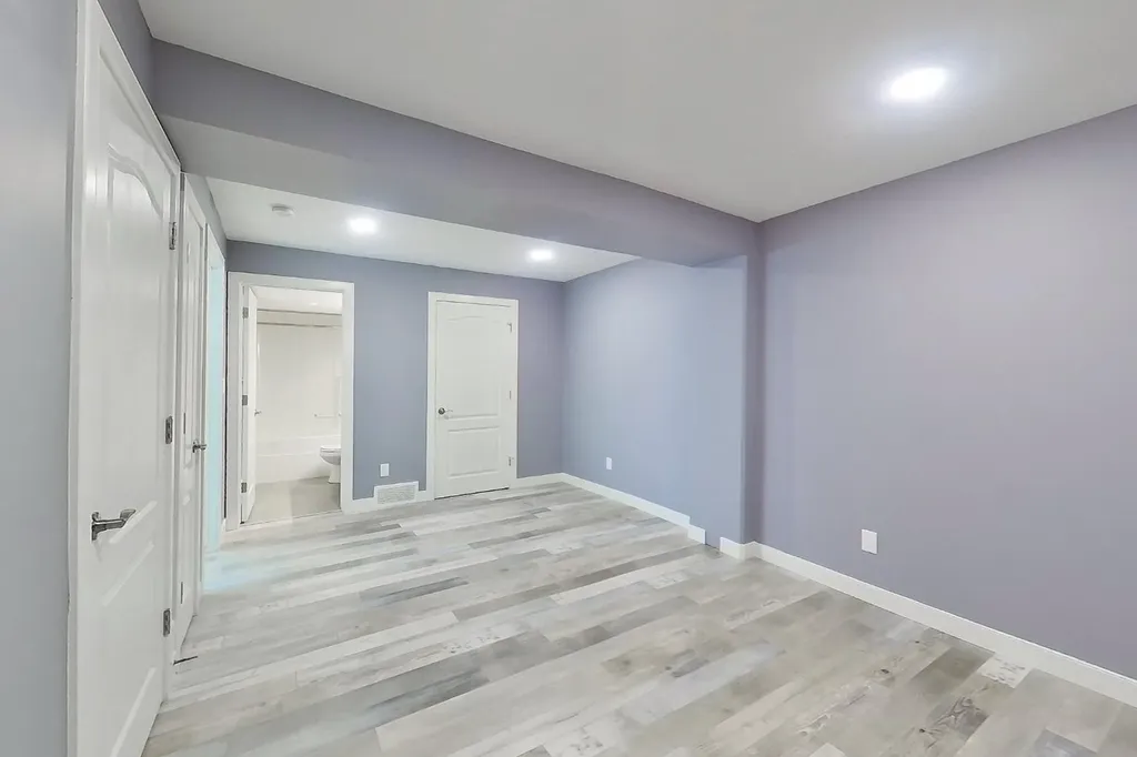 179 Aldergrove Avenue Fort Mcmurray AB T9J 1E6