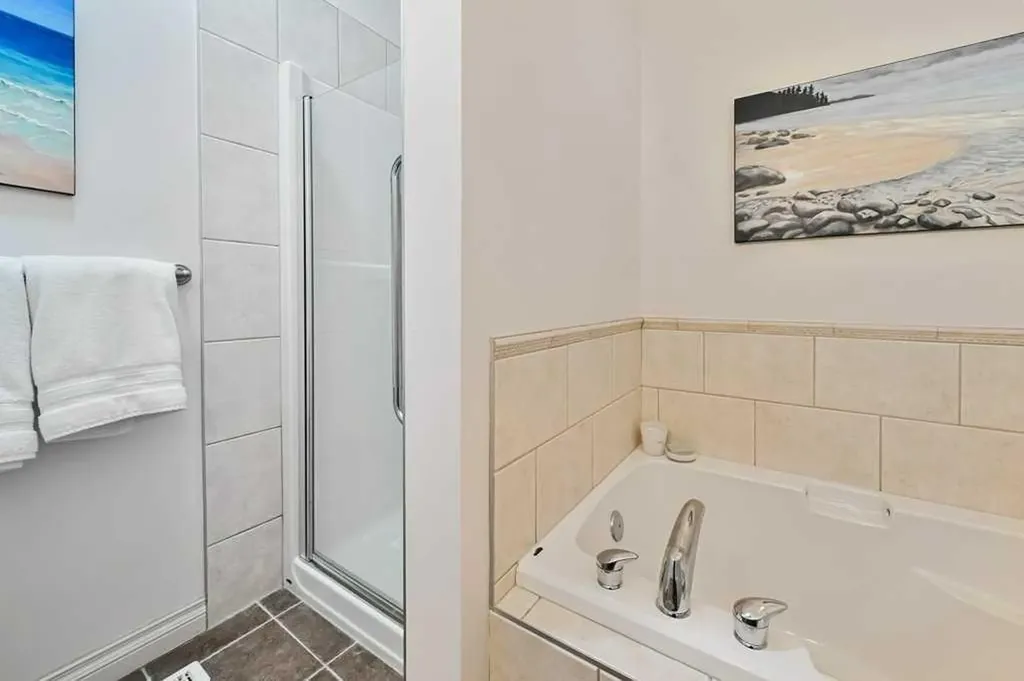 56 Discovery Woods Villas SW Calgary AB T3H 5A7