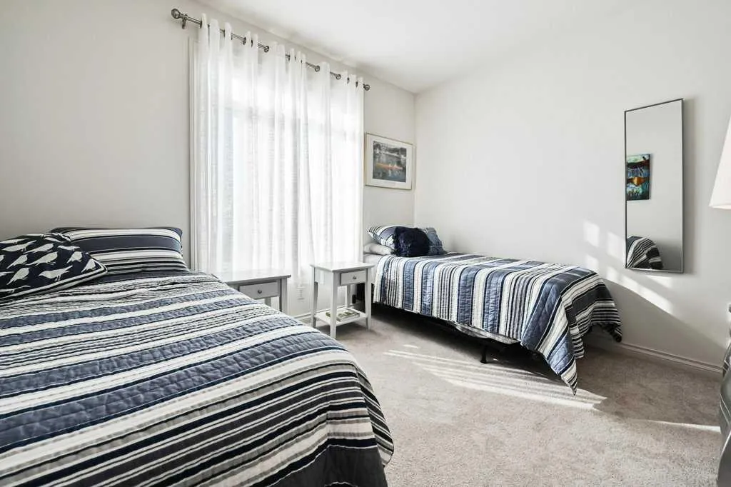 56 Discovery Woods Villas SW Calgary AB T3H 5A7