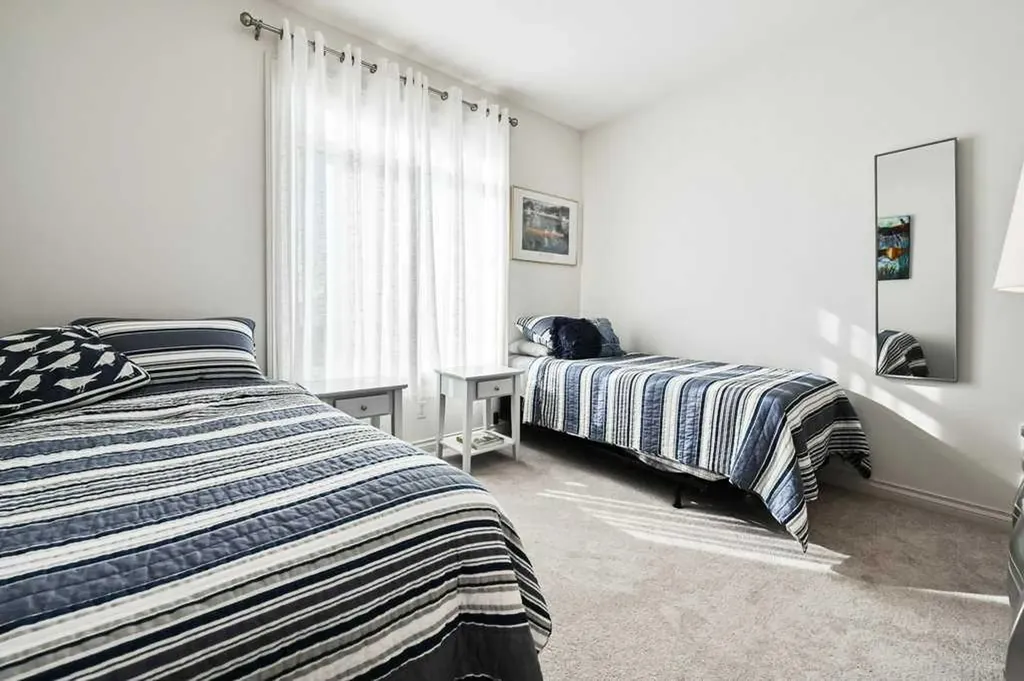 56 Discovery Woods Villas SW Calgary AB T3H 5A7