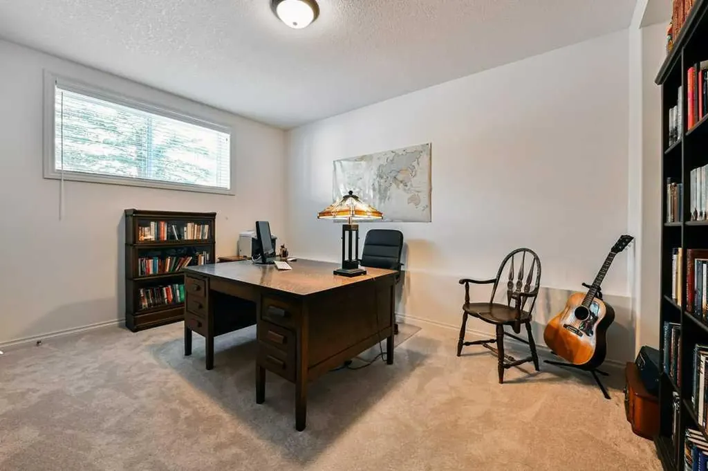 56 Discovery Woods Villas SW Calgary AB T3H 5A7