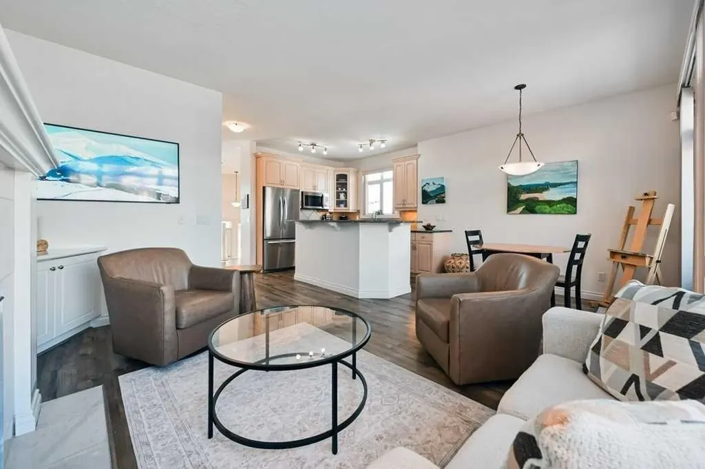 56 Discovery Woods Villas SW Calgary AB T3H 5A7