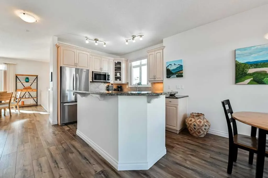 56 Discovery Woods Villas SW Calgary AB T3H 5A7