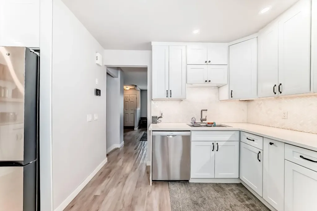 800 Bowcroft Place Cochrane AB T4C 1B9