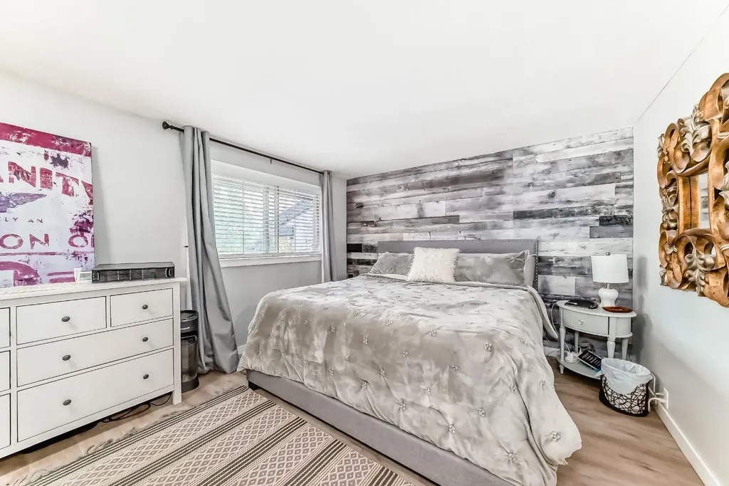 800 Bowcroft Place Cochrane AB T4C 1B9
