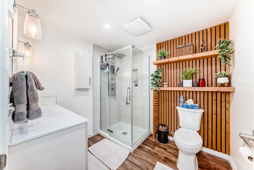 800 Bowcroft Place Cochrane AB T4C 1B9