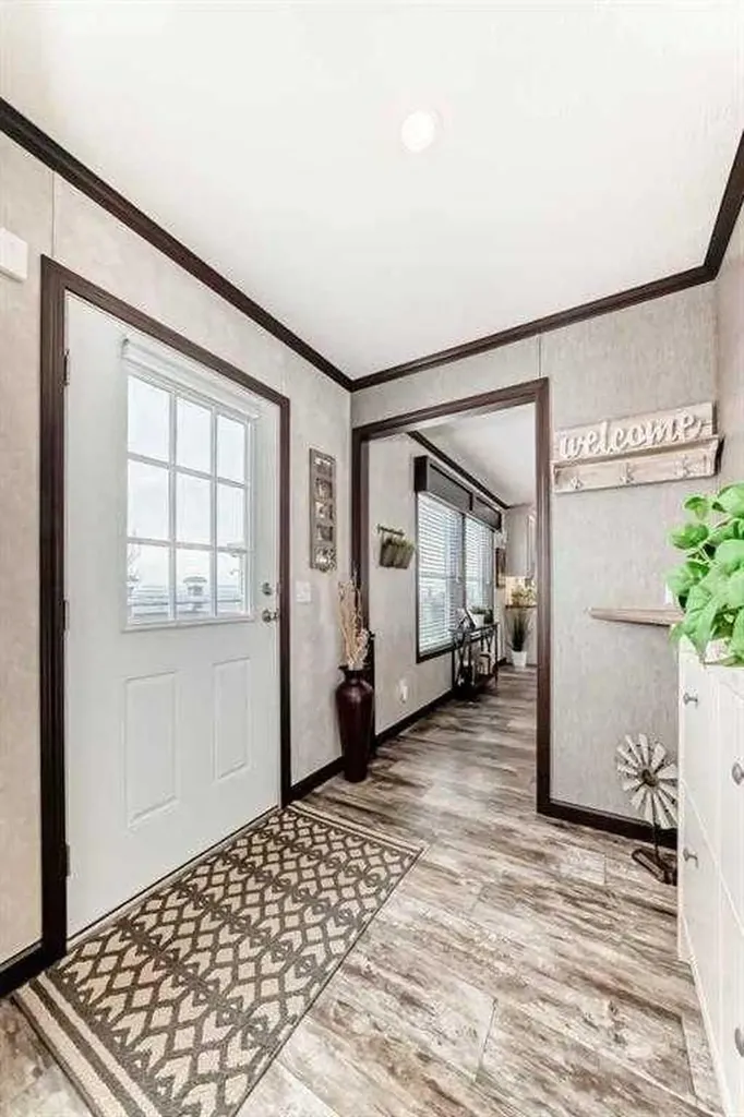 15 Mackenzie Ranch Way Lacombe AB T4L 0B4