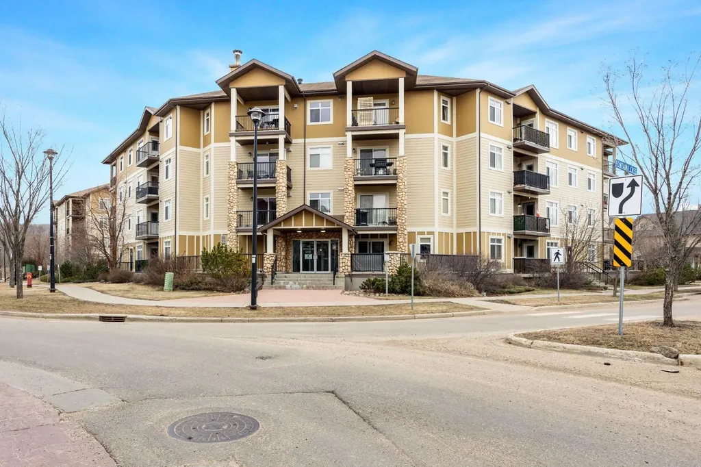 108 Denholm Gate Fort Mcmurray AB T9H 0B3