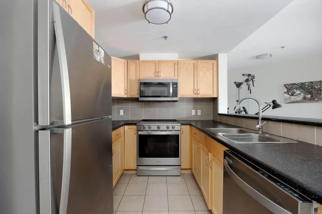 108 Denholm Gate Fort Mcmurray AB T9H 0B3