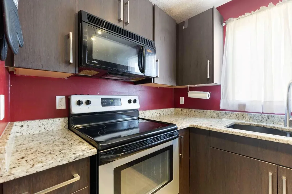21 Mckernan Road SE Calgary AB T2Z 1S7