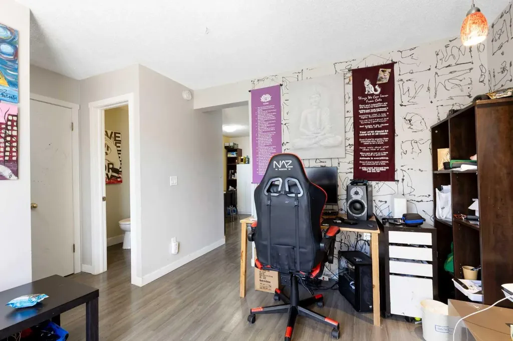 21 Mckernan Road SE Calgary AB T2Z 1S7