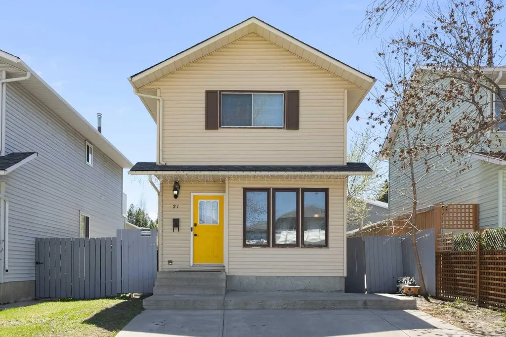 21 Mckernan Road SE Calgary AB T2Z 1S7
