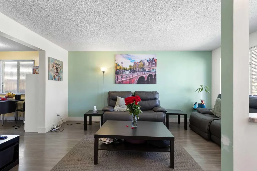 21 Mckernan Road SE Calgary AB T2Z 1S7