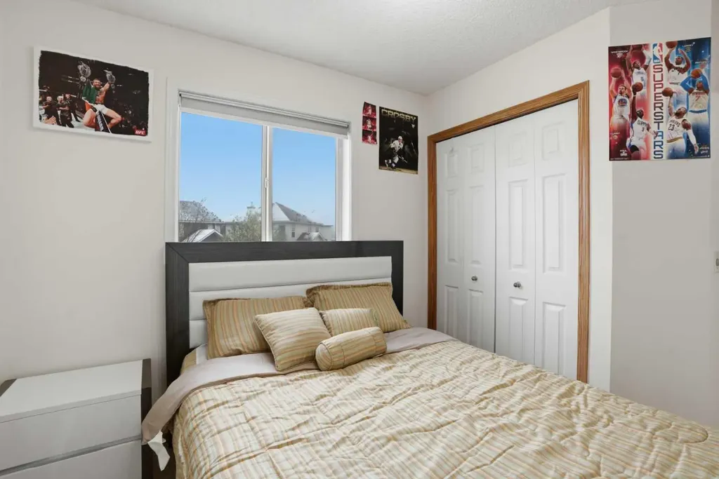 7816 Martha's Haven Park NE Calgary AB T3J 3X8