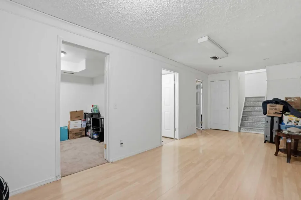7816 Martha's Haven Park NE Calgary AB T3J 3X8