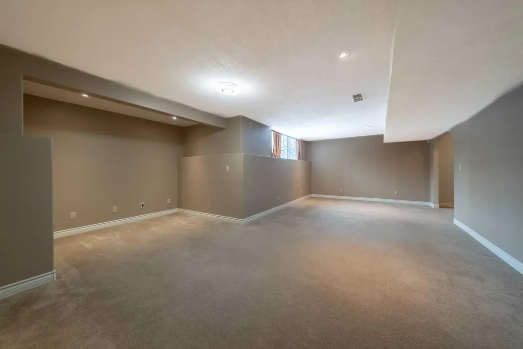 107 Panatella Close NW Calgary AB T3K 6C6