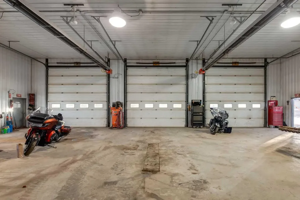 221083 Range Road 270 Rural Wheatland County AB T1P 2G5
