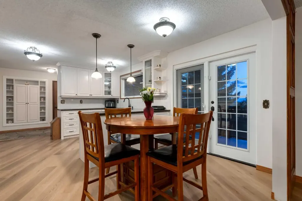 221083 Range Road 270 Rural Wheatland County AB T1P 2G5
