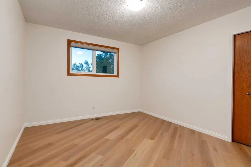 221083 Range Road 270 Rural Wheatland County AB T1P 2G5