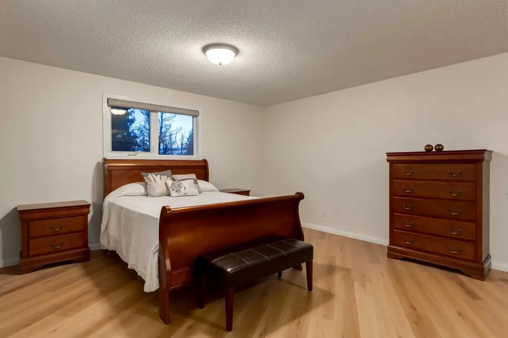221083 Range Road 270 Rural Wheatland County AB T1P 2G5