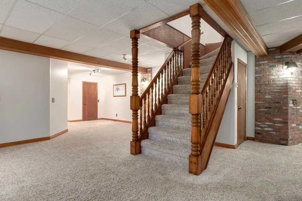 221083 Range Road 270 Rural Wheatland County AB T1P 2G5