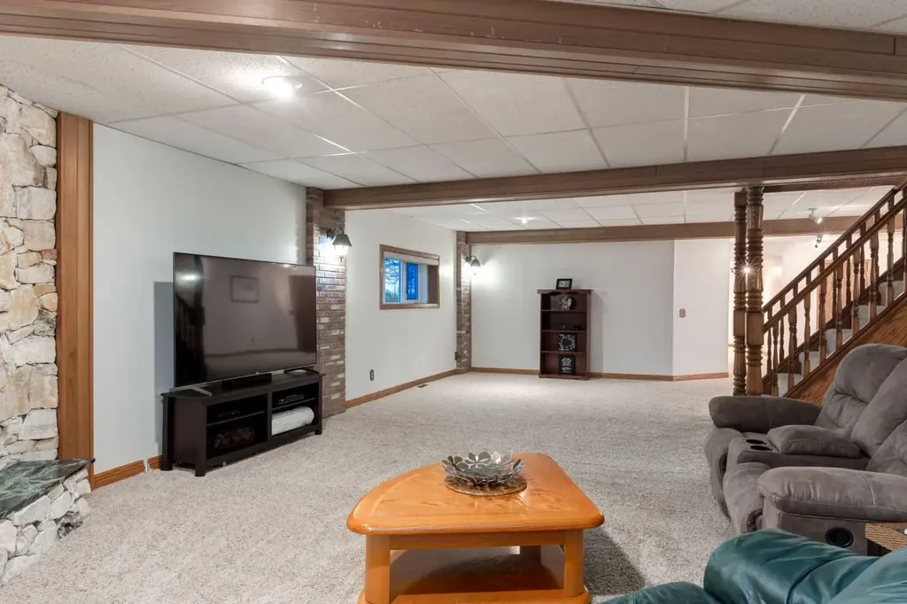 221083 Range Road 270 Rural Wheatland County AB T1P 2G5