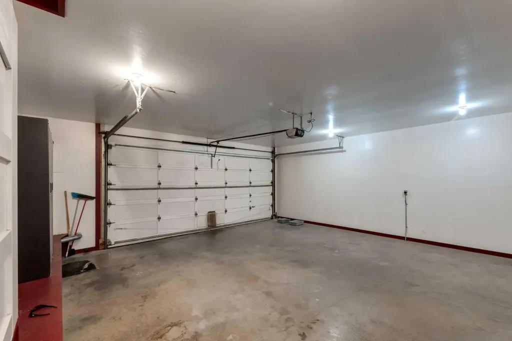 221083 Range Road 270 Rural Wheatland County AB T1P 2G5