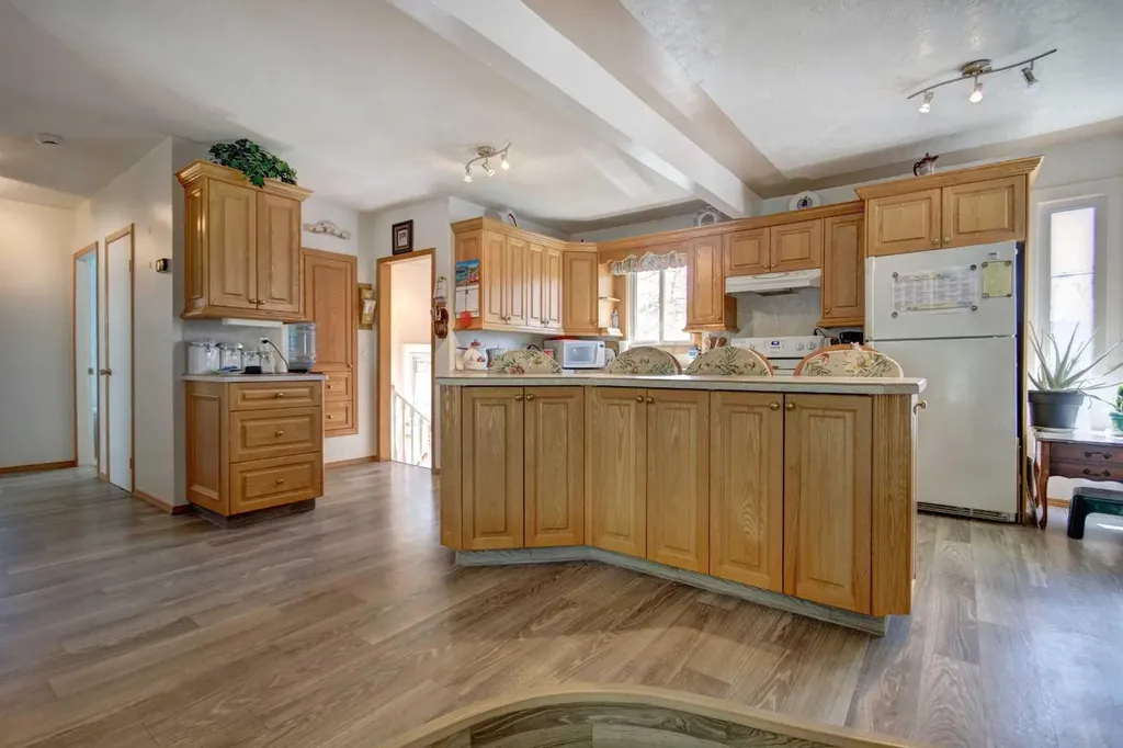 419 2 Street N Vulcan AB T0L 2B0