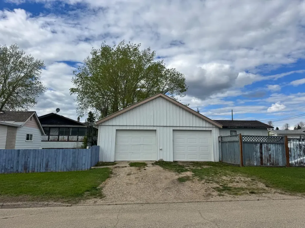 10616 104 Avenue Fairview AB T0H 1L0