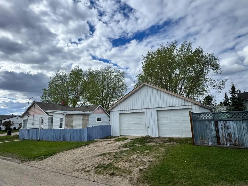 10616 104 Avenue Fairview AB T0H 1L0