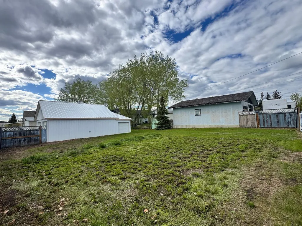 10616 104 Avenue Fairview AB T0H 1L0