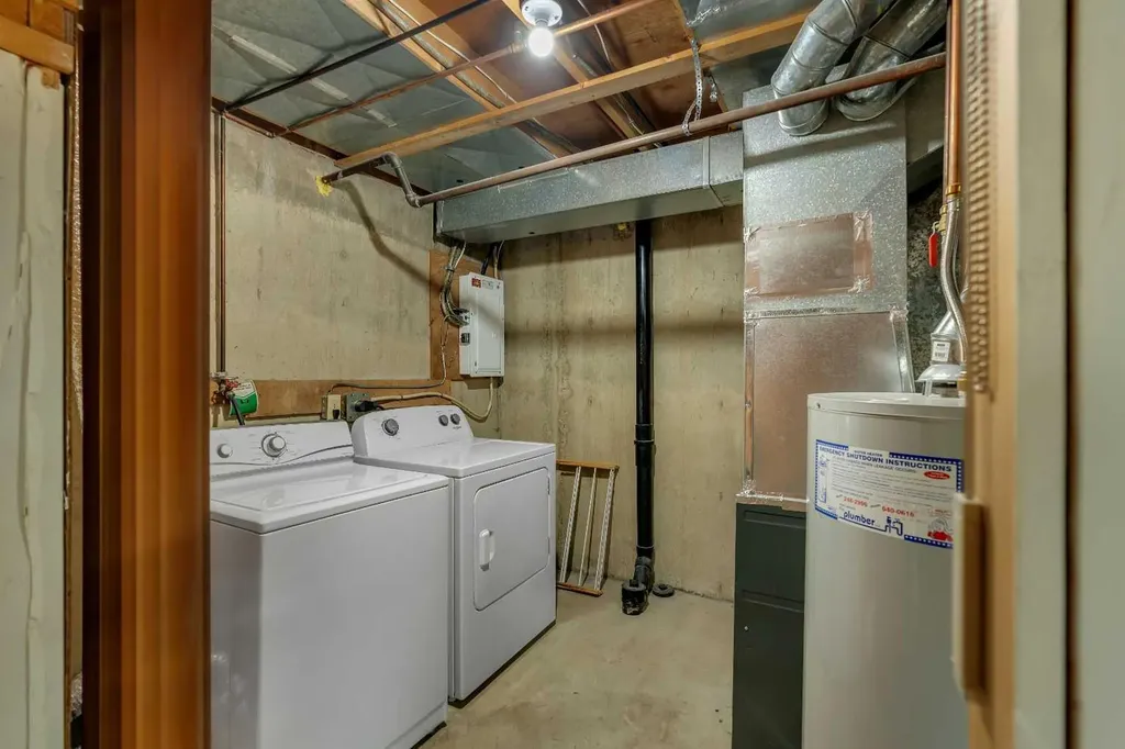 544 Blackthorn Road NE Calgary AB T2K 5J5
