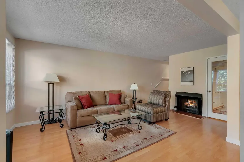 544 Blackthorn Road NE Calgary AB T2K 5J5
