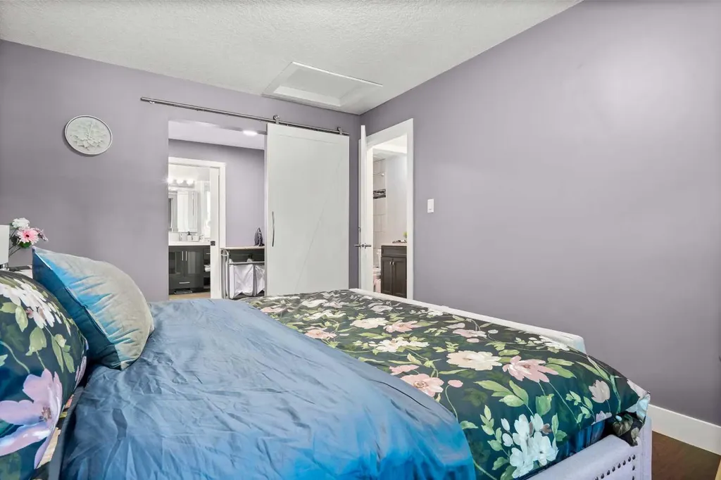 3912 40 Avenue NW Calgary AB T3A 0W9