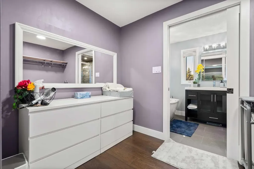 3912 40 Avenue NW Calgary AB T3A 0W9