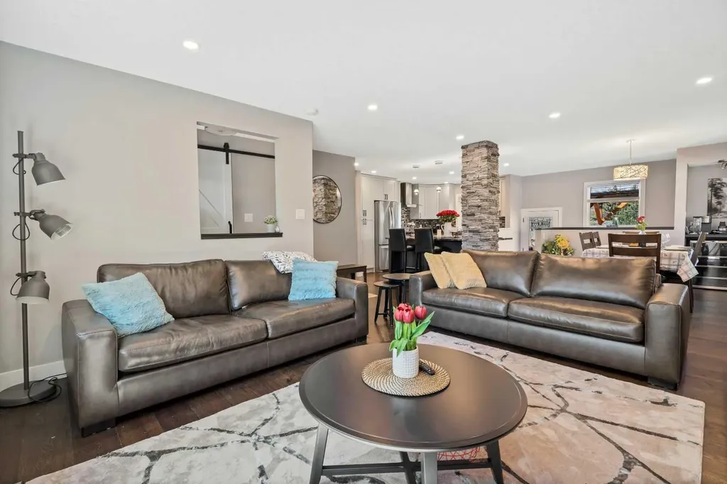 3912 40 Avenue NW Calgary AB T3A 0W9