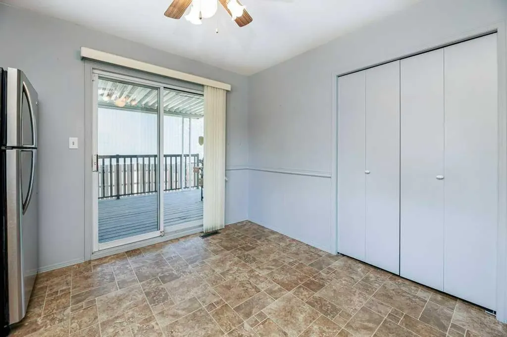 2816 Botterill Crescent Red Deer AB T4R 2H7