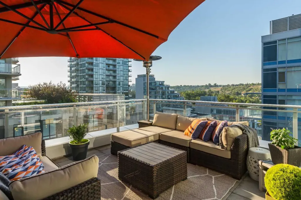 108 Waterfront Court SW Calgary AB T2P 1K7