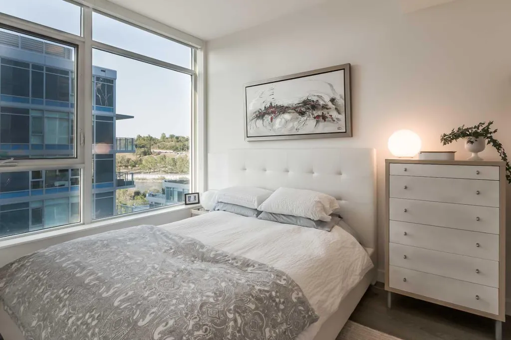 108 Waterfront Court SW Calgary AB T2P 1K7