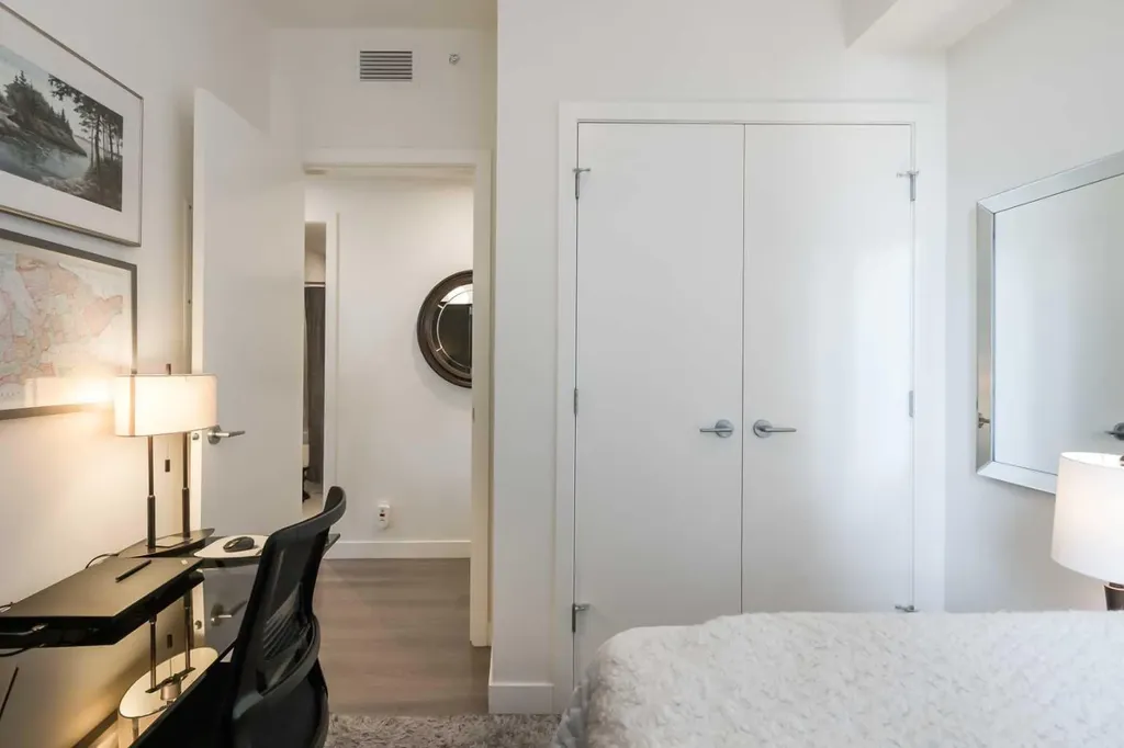 108 Waterfront Court SW Calgary AB T2P 1K7