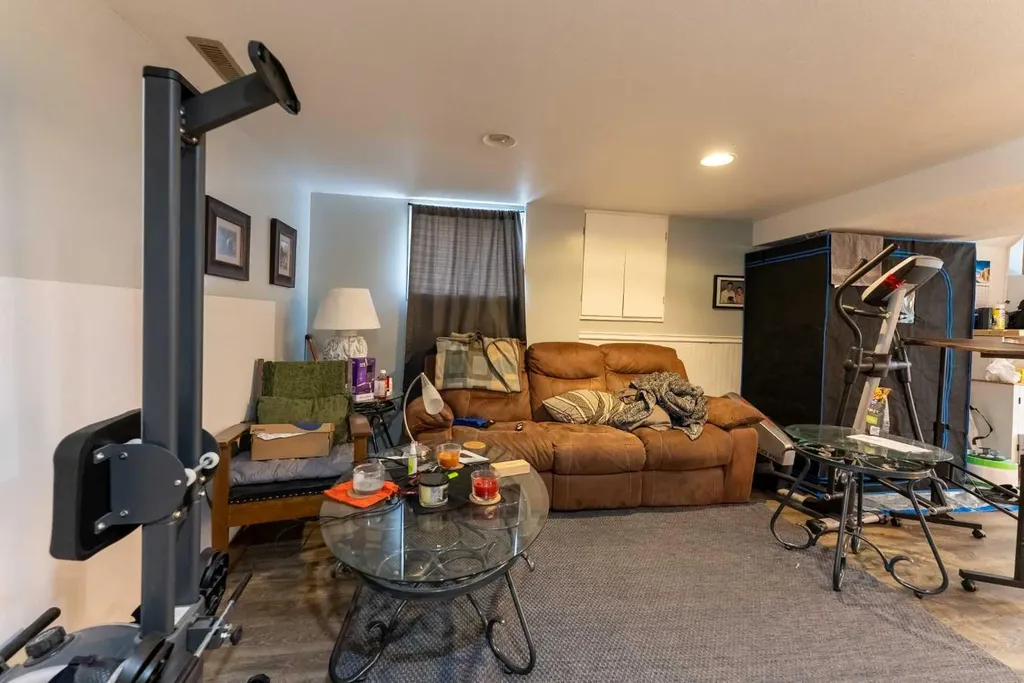 734 4 Street S Lethbridge AB T1J 2B1